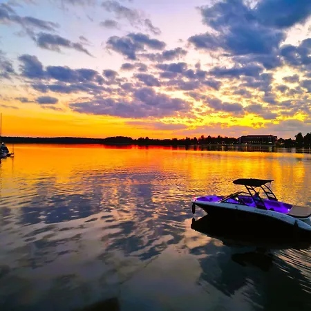 Apartment Over The River - Widok Na Rzeke, Przy Parku, Parking, Winda, Netflix I Max, Centrum